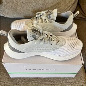 Women’s APL Techloom Dream Size 7.5